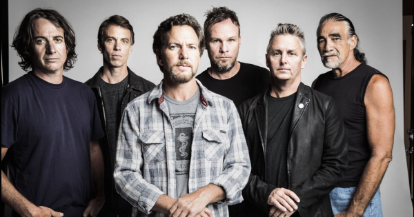 Pearl Jam: pubblicato il nuovo singolo Dark Matter, primo inedito dal nuovo album in uscita il prossimo 19 aprile. Ascoltalo qui | Virginradio.it | Under-Art.it