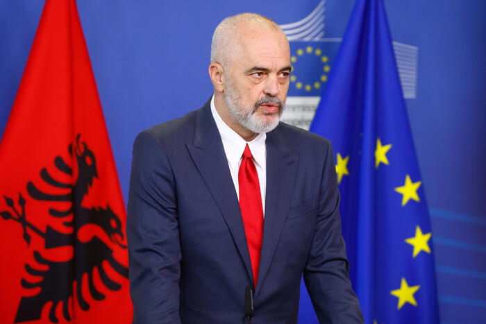 Bando per 3 strutture per migranti in Albania entro il 20 maggio | Ansa
