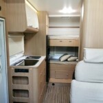 Noleggio-Affitto-Camper-FIAT-SUN-LIVING-LIDO-45-DK-7-posti-letto-Latina-Scalo-foto-5